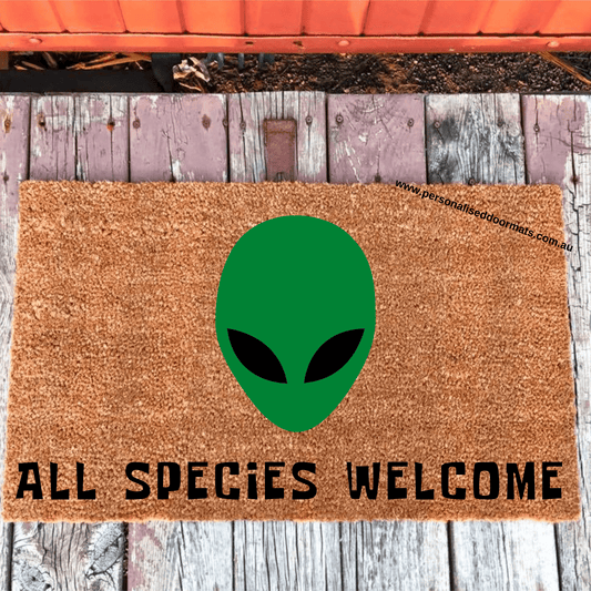 Alien doormat welcome